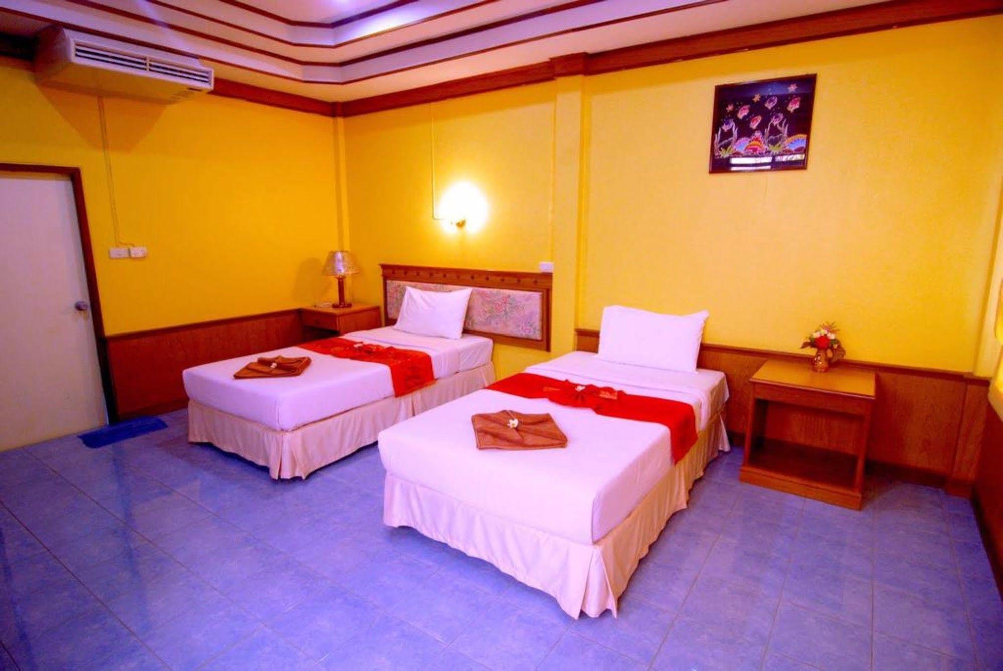 Dream Team Beach Resort Koh Lanta Exterior foto